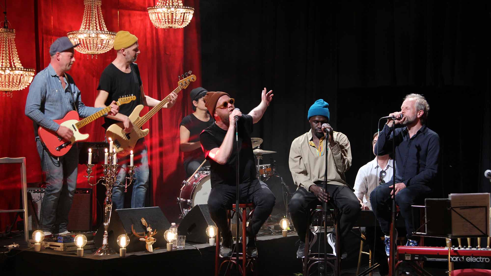 live band spiller musik